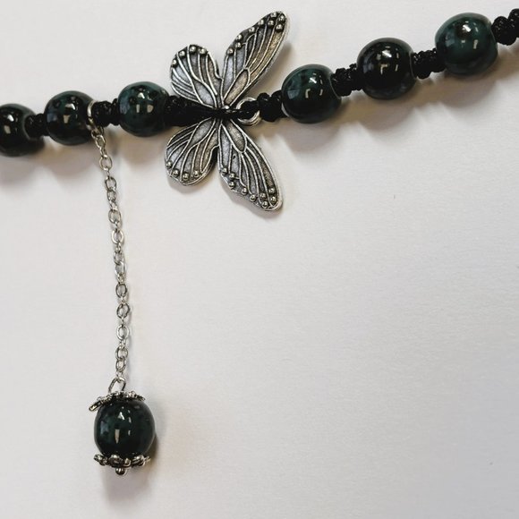 Dark Green Bead Silver Butterfly Pendant Charm Pray Vintage Necklace - Picture 7 of 16